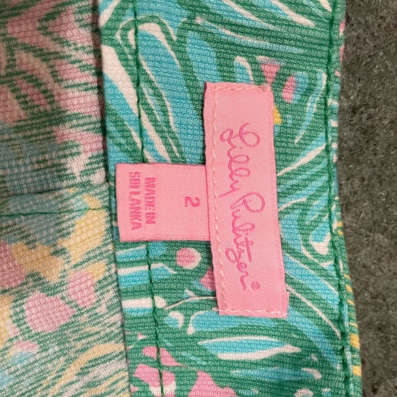 RARE💚Lilly Pulitzer💛 shorts - Picture 4 of 7
